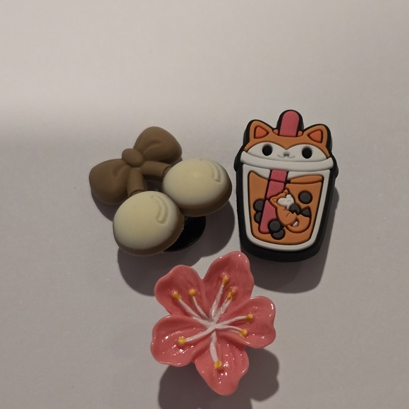Shoe Charms Foxy Boba Set Of 3 - Picture 2 of 2